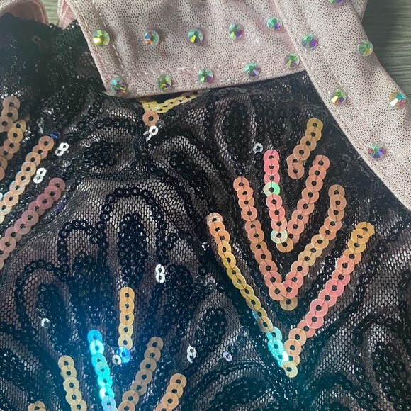 Girls black/pink dance costume IC size 5-6. - Picture 3 of 4